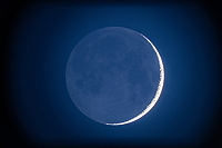 Earthshine photo